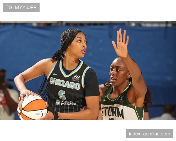 最后一场季前赛:芝加哥天空与西雅图风暴上演对攻大战